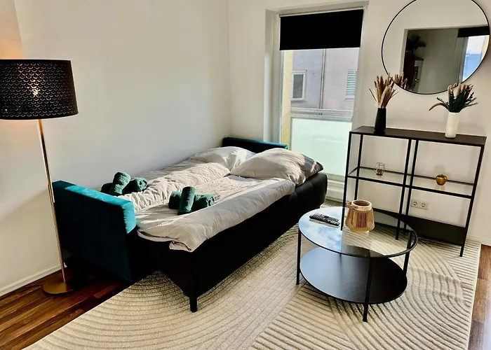 Palmtrees 2 - Grosse Und Moderne 2 Zimmerwohnung Mit Franzoesischem Balkon In Gladbeck-mitte Naehe Movie Park Und Veltins Arena Lejlighed Gladbeck