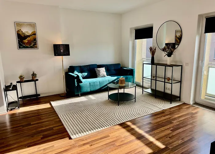 Lejlighed Palmtrees 2 - Grosse Und Moderne 2 Zimmerwohnung Mit Franzoesischem Balkon In Gladbeck-mitte Naehe Movie Park Und Veltins Arena Gladbeck